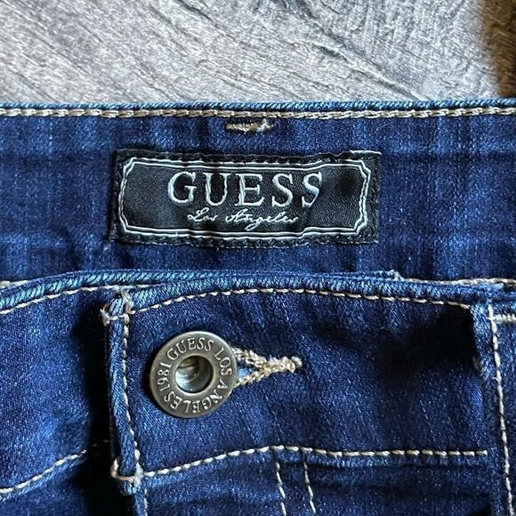 NEW! Guess LA, Dark-Wash, “Iconic-Flare”, High-Rise Jeans. Size 28. - Picture 3 of 7